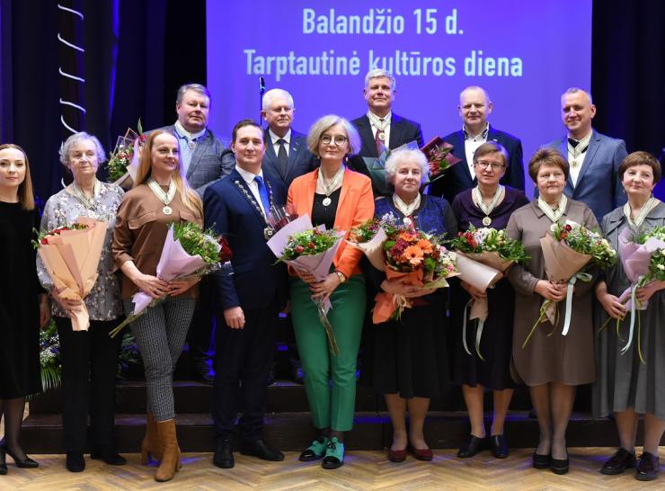Raseinių krašto kultūros darbuotojams įteikti Garbės ženklai