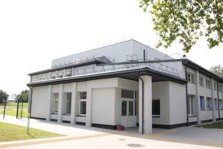 Įgyvendinta projekto „Neformaliojo ugdymosi galimybių didinimas modernizuojant Raseinių kūno kultūros ir sporto centrą“ finansavimo sutartis