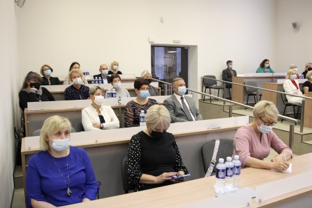 Ugdymo įstaigų vadovų pasitarime aptartos naujų mokslo metų aktualijos