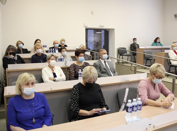 Ugdymo įstaigų vadovų pasitarime aptartos naujų mokslo metų aktualijos