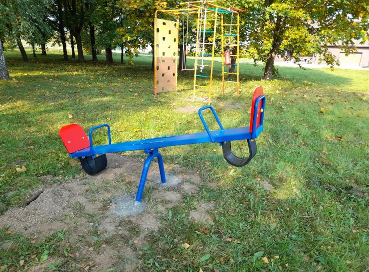 Įgyvendintas projektas „Viešosios erdvės prie Ramonų kaimo bendruomenės namų atnaujinimas“