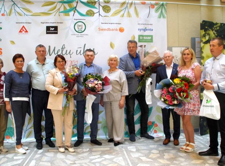 Plungėje pagerbti „Metų ūkio 2021“ laimėtojai
