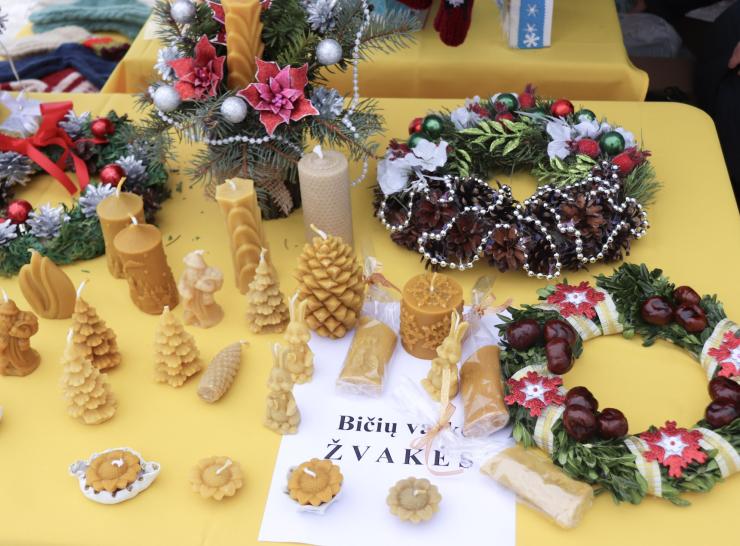 Įvyko pirmoji Raseinių rajono kaimo bendruomenių Kalėdų mugė