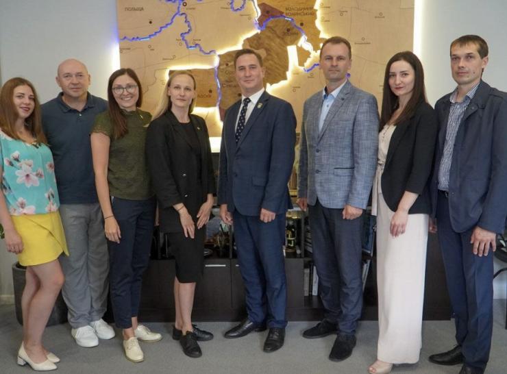 Raseinių rajono savivaldybės ir Volodimiro miesto tarybos merai Ukrainoje pasirašė bendradarbiavimo sutartį