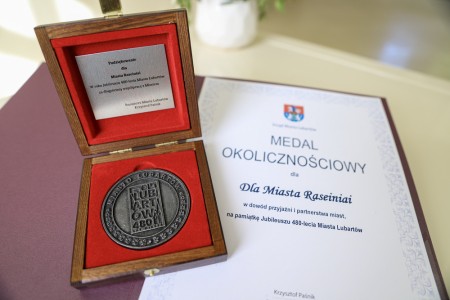 Raseinių ir Liubartuvo (Lenkija) draugystė tęsiama drauge švenčiant miestų jubiliejus
