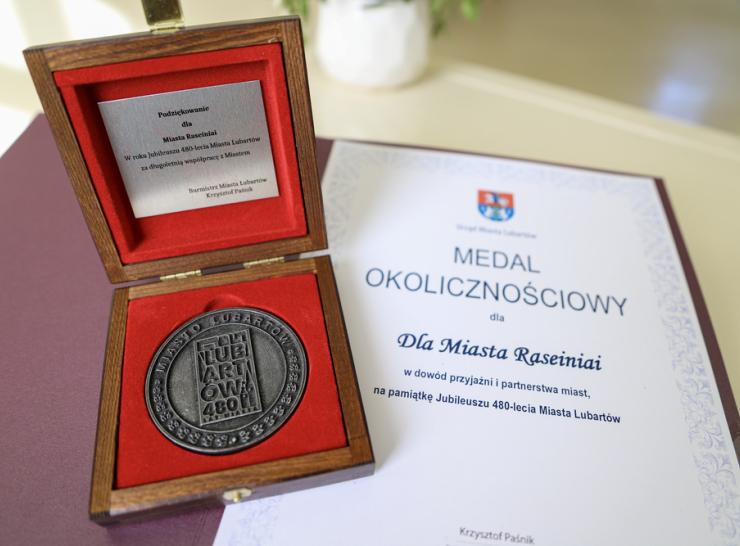 Raseinių ir Liubartuvo (Lenkija) draugystė tęsiama drauge švenčiant miestų jubiliejus