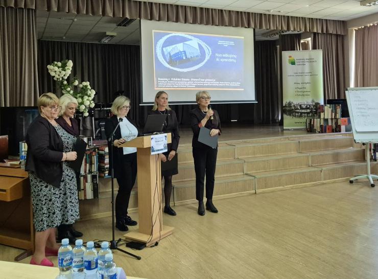 Raseiniuose vyko renginys „Kompetencijomis grįsto ugdymo pamokoje patirčių mugė“