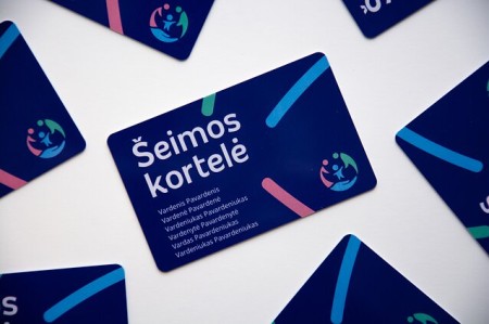 Teisė naudotis šeimos kortelės privilegijomis suteikiama ir šeimynoms