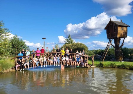 Ukrainiečių vaikų stovykla subūrė visą bendruomenę kilniam tikslui