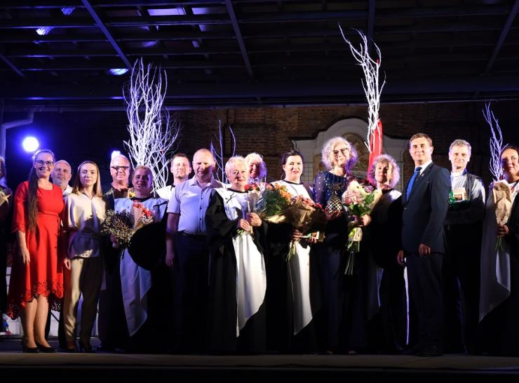 „Aukso paukštė“ įteikta Raseinių rajono kultūros centro mėgėjų teatrui „Braižas“
