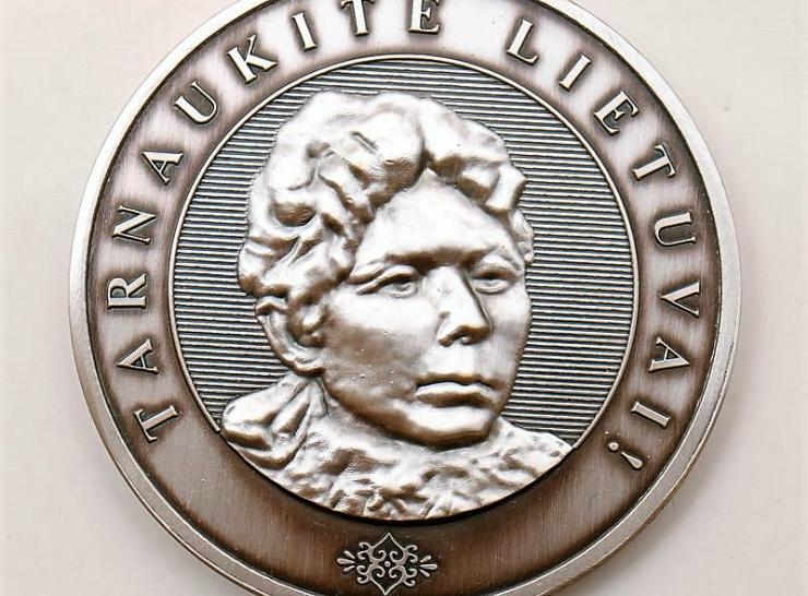 Kviečiame teikti kandidatūras Gabrielės Petkevičaitės-Bitės atminimo medaliui „Tarnaukite Lietuvai“ gauti