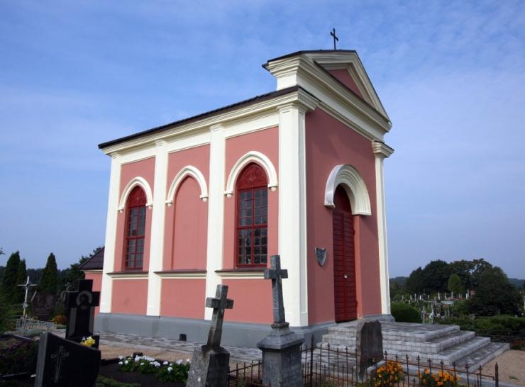 Pradėti Daugirdų šeimos kapo koplyčios tvarkybos darbai