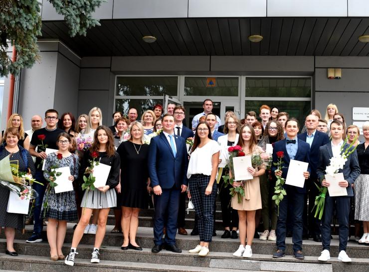 Pagerbti rajono abiturientai ir juos ugdę mokytojai