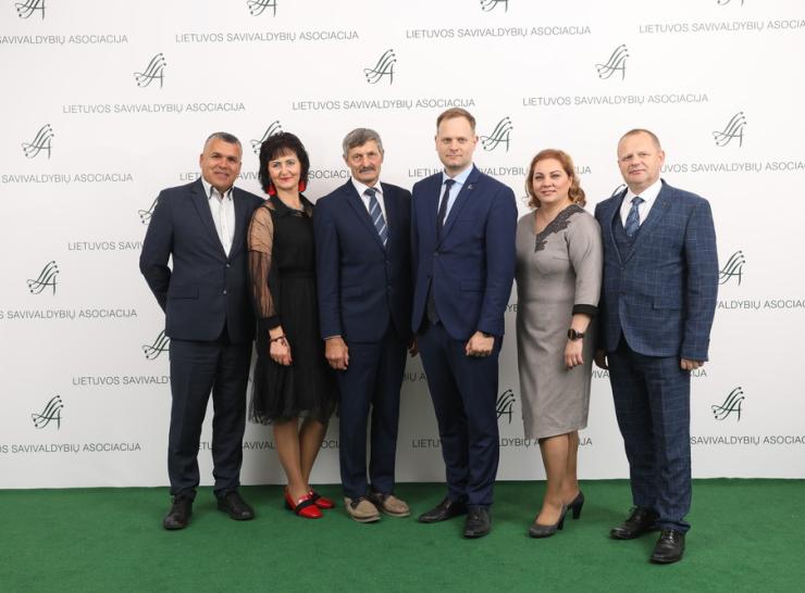 Raseinių rajono savivaldybės atstovai dalyvavo „Auksinių krivulių“ apdovanojimuose