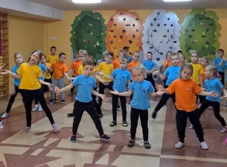 Prie iniciatyvos „Matau tave“ prisijungė ir Raseinių lopšelio-darželio ,,Liepaitė“ vaikai