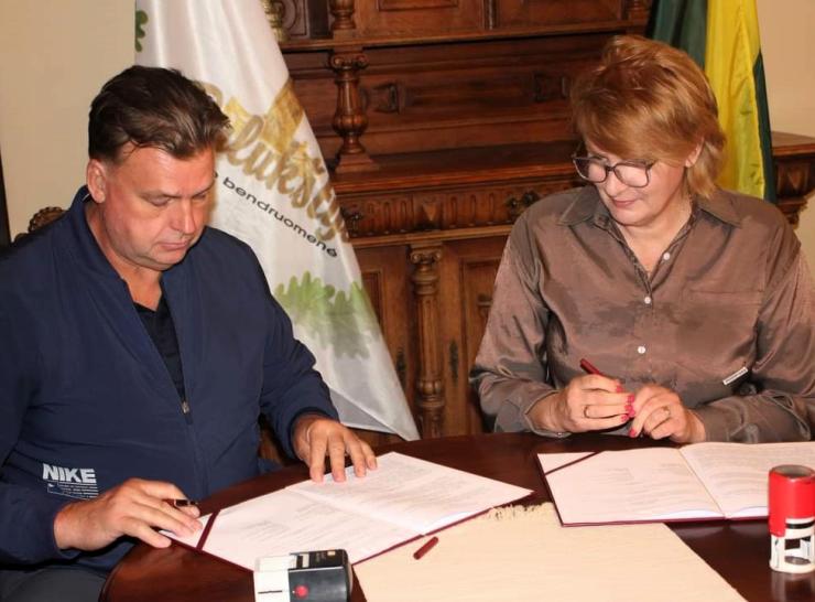 Kaimo bendruomenė „Palukštys“ pasirašė bendradarbiavimo sutartį