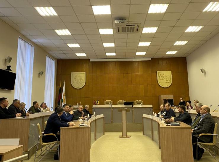 Raseinių rajone skelbiama ekstremalioji situacija dėl gausaus snygio, lijundros ir plikledžio