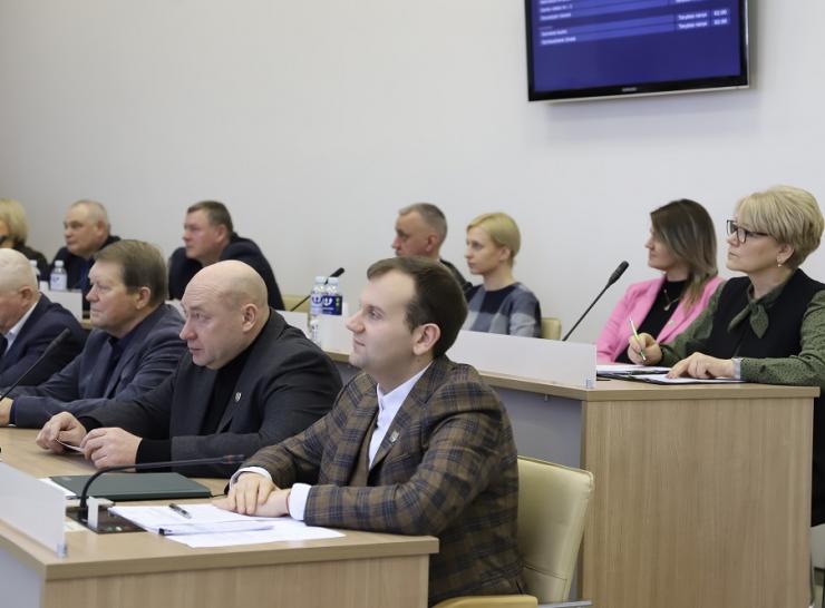Tarybos posėdyje pagrindinis dėmesys – 2024 m. Raseinių rajono savivaldybės biudžetui