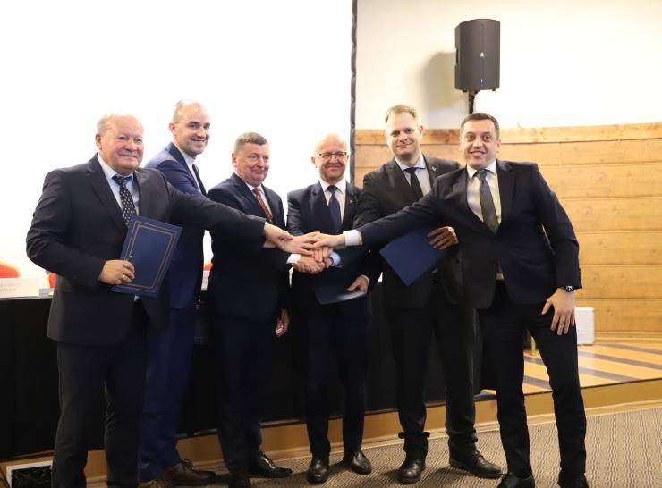 Raseiniuose vyko svarbus Kauno regiono savivaldybių susitarimo pasirašymas dėl visuomenės sveikatos stiprinimo gairių