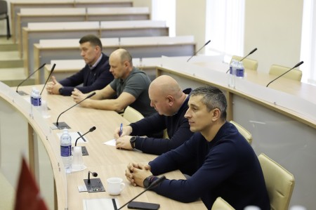 „Verslo pusryčiai“ į Savivaldybę sukvietė įmonių atstovus