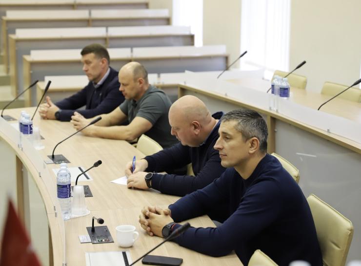 „Verslo pusryčiai“ į Savivaldybę sukvietė įmonių atstovus
