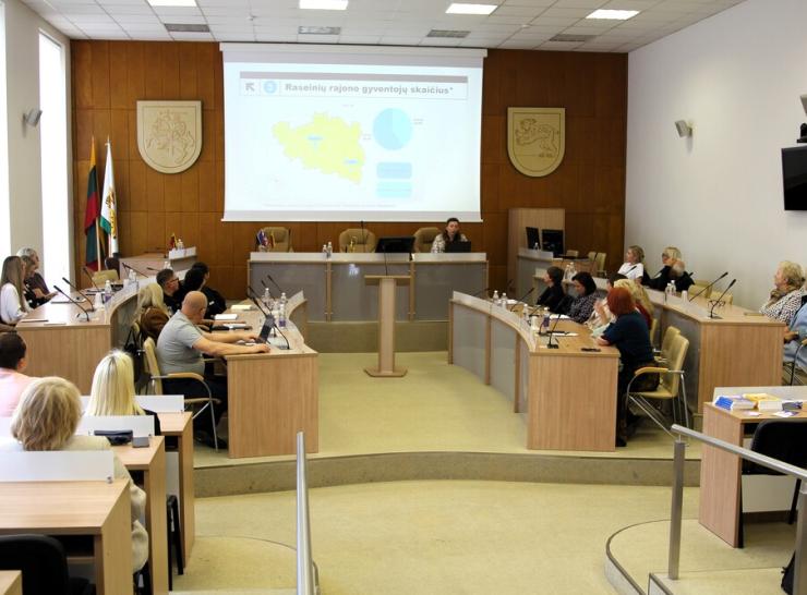  Raseiniuose aptarta partnerystės svarba vaiko ir jaunuolio gerovei