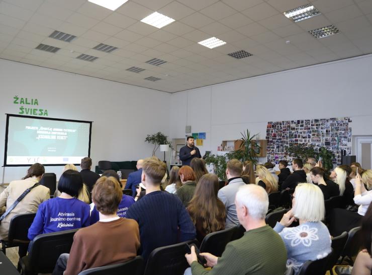 Raseiniuose surengta konferencija apie jaunimo savanorystės stiprinimą