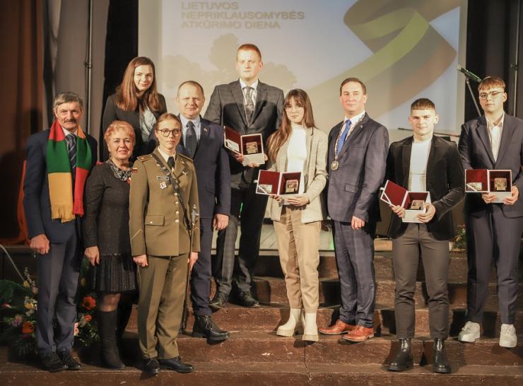 Raseinių krašto jaunimui įteikti „Auksinio lūšiuko“ apdovanojimai