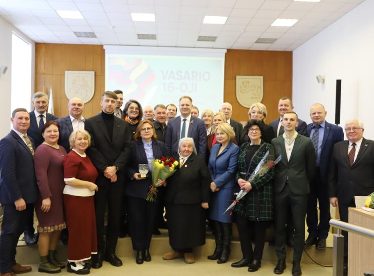 Vasario 16-ąją pagerbti Raseinių kraštui nusipelnę asmenys