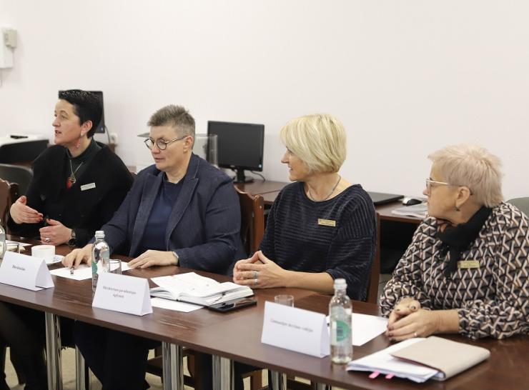 Raseinių rajono savivaldybės atstovai susitiko su VšĮ Raseinių technologijos ir verslo mokyklos bendruomene