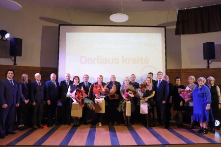 Penktadienio popietę Raseiniuose – rajono žemdirbių šventė „Derliaus kraitė“