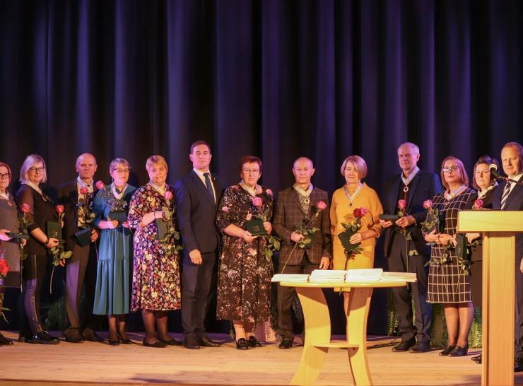 Tarptautinės mokytojų dienos proga – Garbės ženklai ir padėkų raštai