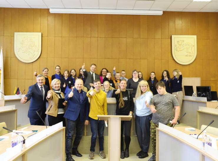 Raseiniškiai išbandė Mero ir Tarybos narių kėdes