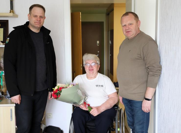 Gimimo dienos proga pasveikinta Raseinių garbės pilietė Irena Perminienė 
