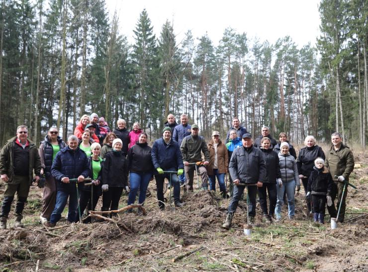 Raseiniškiai dalyvavo Nacionaliniame miškasodyje, skirtame Nepriklausomybės atkūrimo 35-mečiui