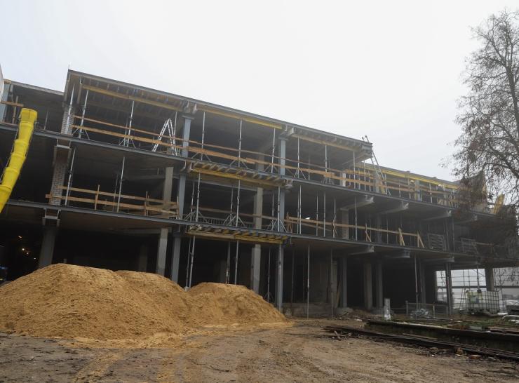 Taryba pasirašė susitarimą dėl lėšų poreikio Raseinių rajono kultūros centro renovacijos užbaigimui