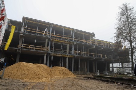 Taryba pasirašė susitarimą dėl lėšų poreikio Raseinių rajono kultūros centro renovacijos užbaigimui