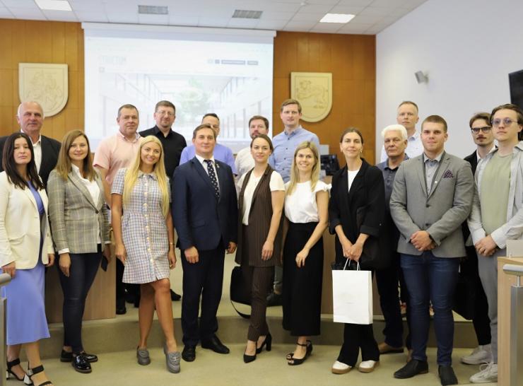 Raseiniuose lankėsi „Structum“ komanda ir partneriai