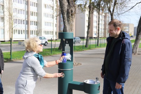 Gyventojų idėja virto realybe – Maironio parke atidaryta geriamojo vandens stotelė