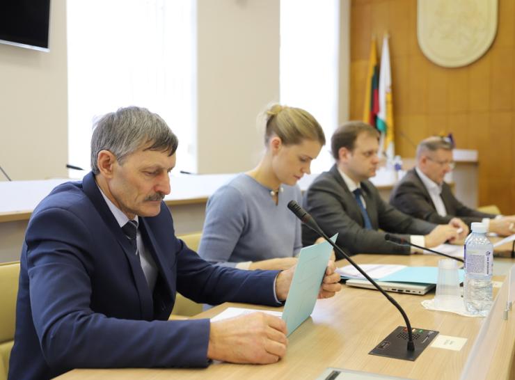 Užimtumo tarnybos atstovai su mero komanda kalbėjosi apie diasporos, ukrainiečių ir ilgalaikių bedarbių situaciją rajone