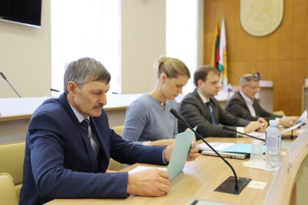 Užimtumo tarnybos atstovai su mero komanda kalbėjosi apie diasporos, ukrainiečių ir ilgalaikių bedarbių situaciją rajone