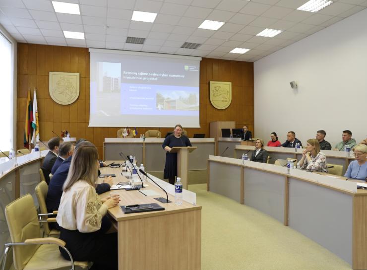 Verslininkai pilnoje salėje aptarė rūpimus klausimus su Savivaldybės vadovais