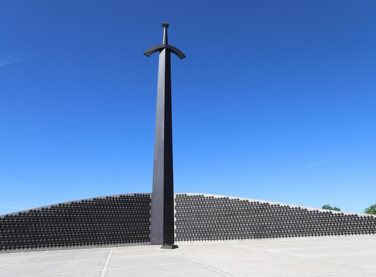 Memorialas Kryžkalnyje bus papildytas naujomis partizanų pavardėmis