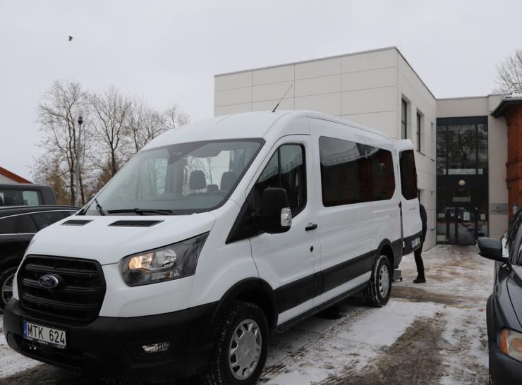 Raseinių socialinių paslaugų centras įsigijo specializuotą transporto priemonę