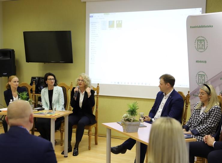 Savivaldybėje lankėsi ir su gyventojais diskutavo Ekonomikos ir inovacijų ministrė bei kiti svarbūs svečiai
