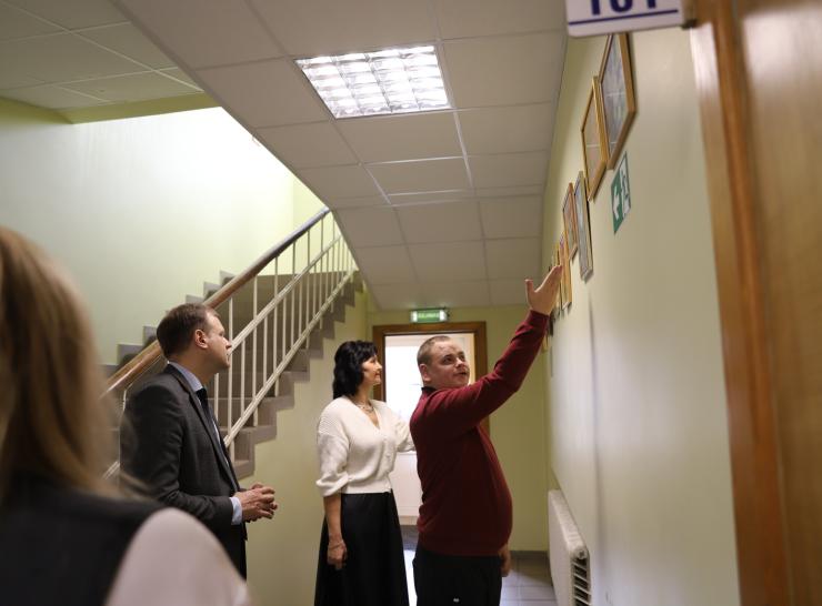 Savivaldybės vadovai pasveikino unikalios parodos organizatorius