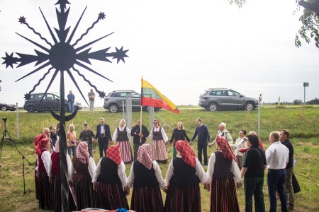 Vienybės ir Atminties Tiltas: Baltijos kelio 35-metis