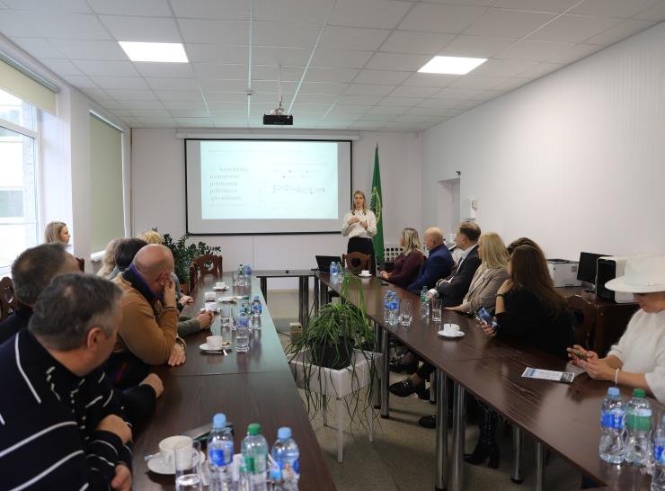 Raseiniuose vyko verslo ir švietimo dialogas apie ateities kompetencijas