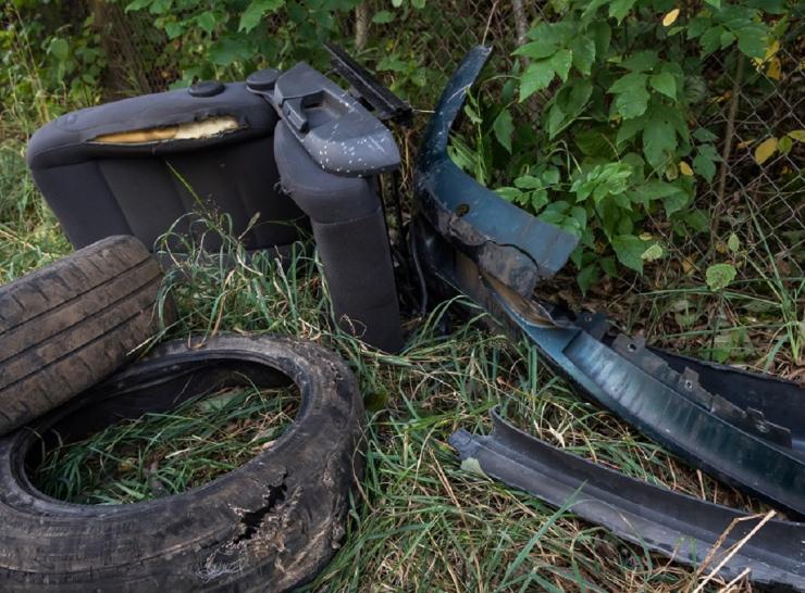 Metas išsivalyti namų ūkyje susikaupusias automobilių ir kitas atliekas