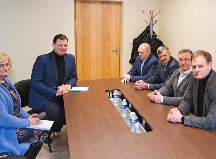 Raseinių rajono vadovai aplankė visas sveikatos priežiūros įstaigas